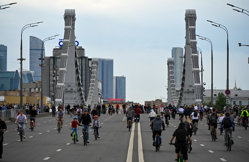 Весенний велофестиваль прошел в Москве 5 фото