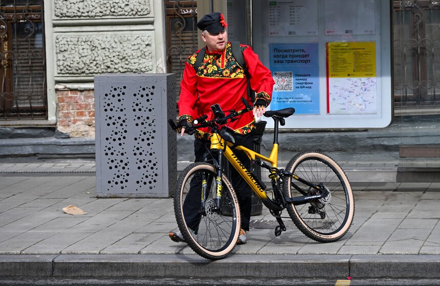 Весенний велофестиваль прошел в Москве 15 фото