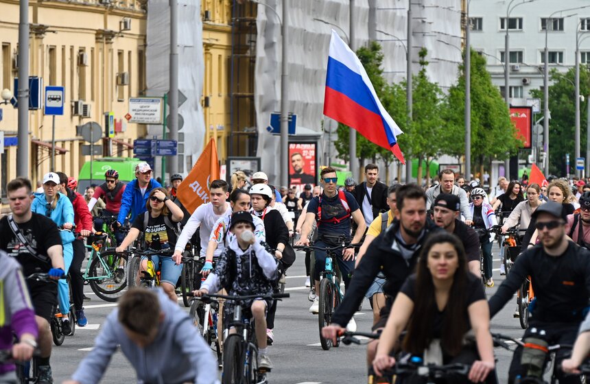 Весенний велофестиваль прошел в Москве 19 фото