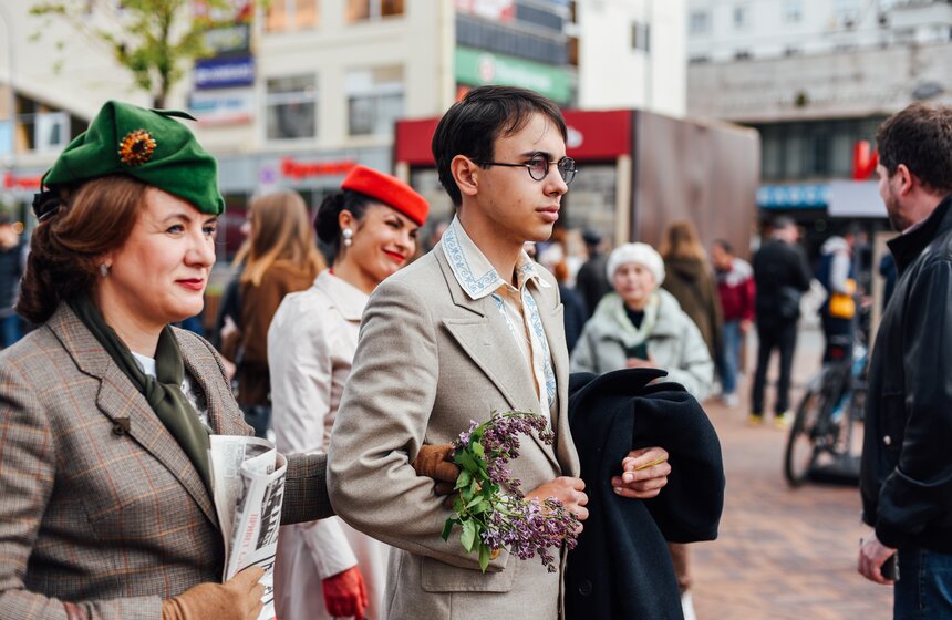 К 90-летию московского метро у станции "Сокольники" воссоздали атмосферу 30-х годов 13 фото