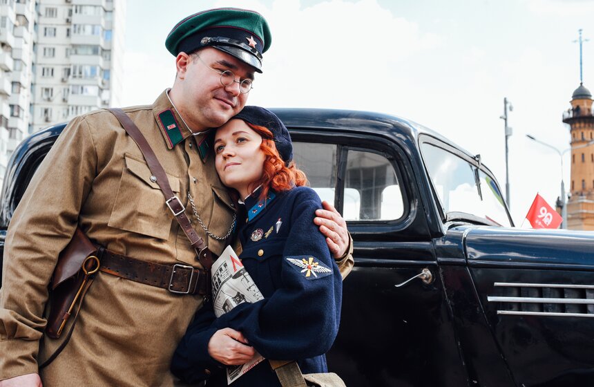 К 90-летию московского метро у станции "Сокольники" воссоздали атмосферу 30-х годов 19 фото