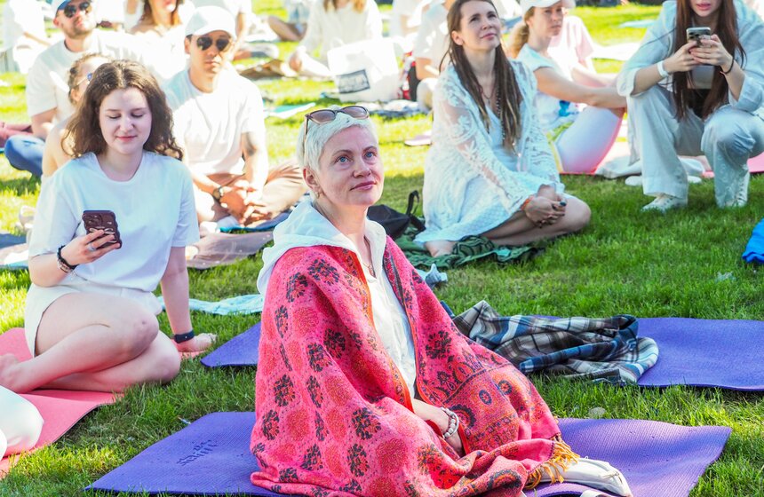 Второй международный день медитации прошел в Москве 3 фото