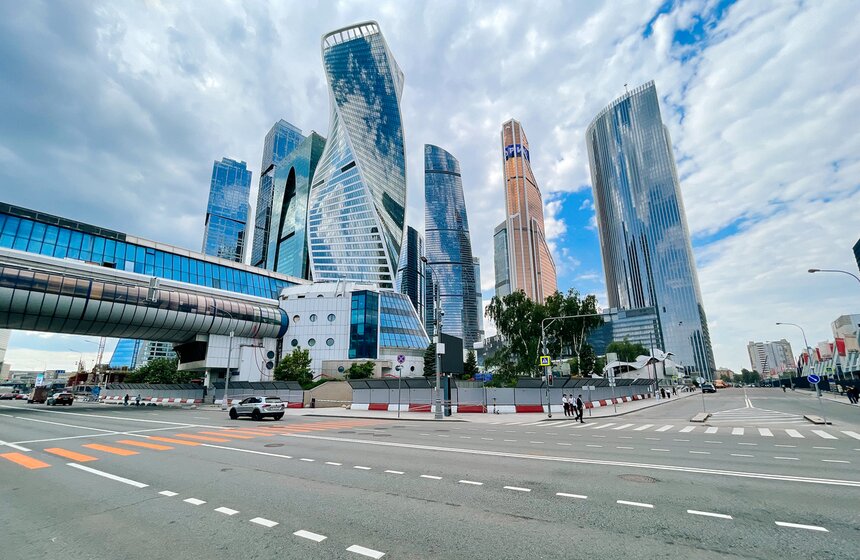 В Москве начался снос вестибюля моста "Багратион" 1 фото