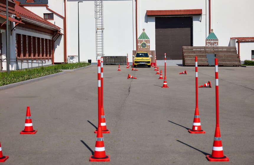 Конкурс "Лучший водитель такси Москвы" завершился на ВДНХ 21 фото