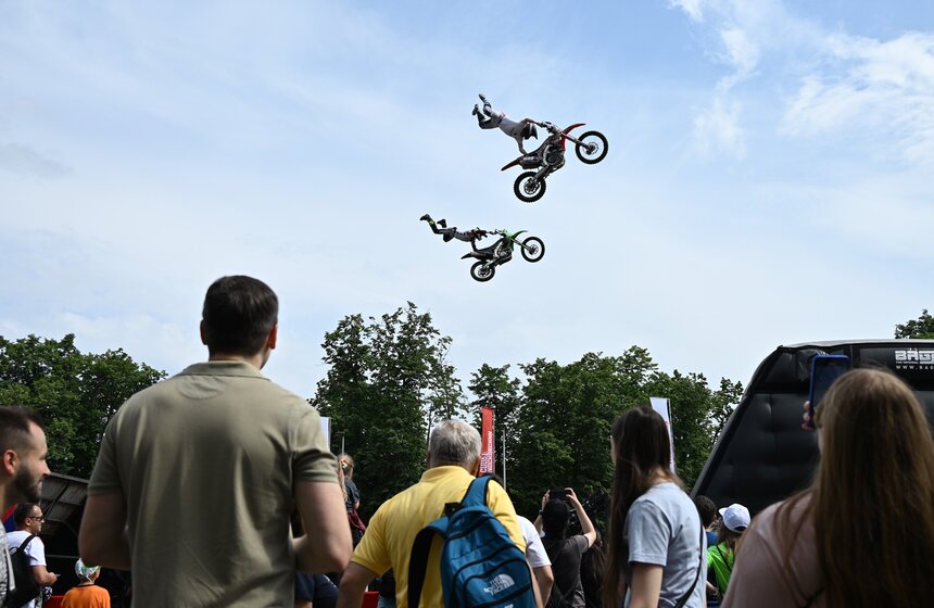 В "Лужниках" прошел праздник в честь Дня спорта 9 фото