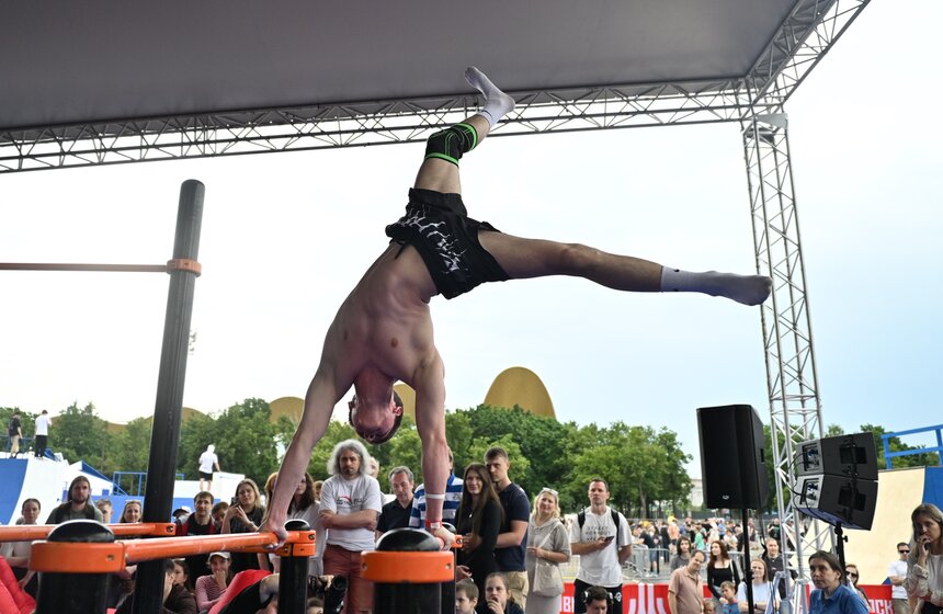 В "Лужниках" прошел праздник в честь Дня спорта 30 фото