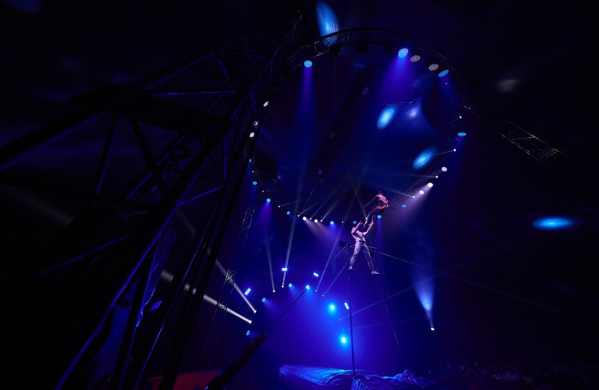 Цирк шапито открылся в кинопарке "Москино" 6 фото