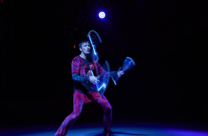 Цирк шапито открылся в кинопарке "Москино" 16 фото