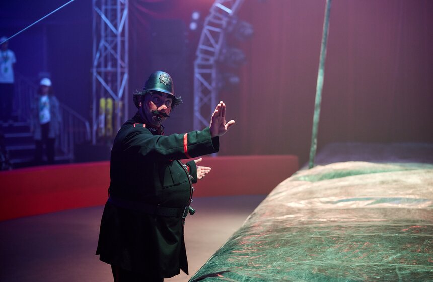 Цирк шапито открылся в кинопарке "Москино" 3 фото