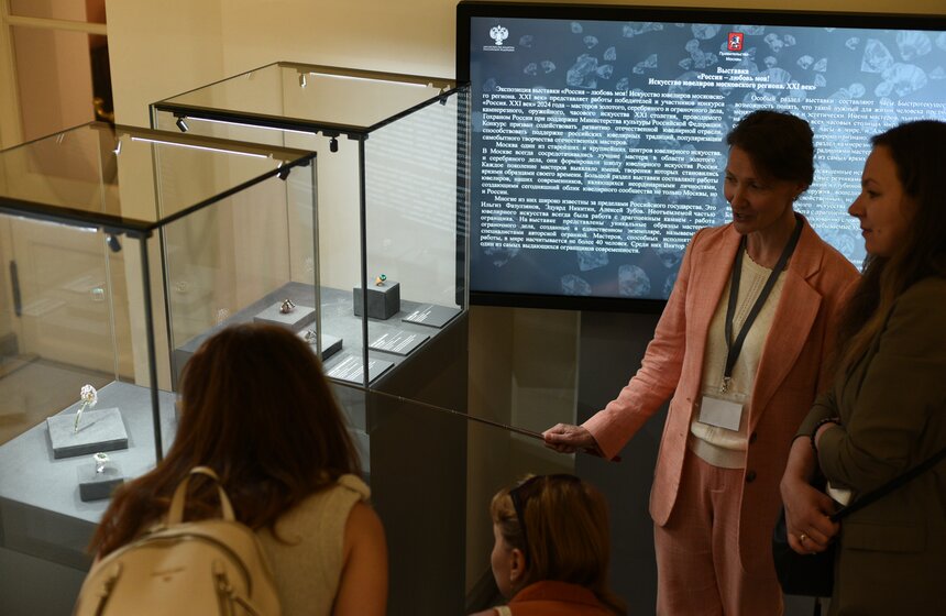 Выставка Гохрана открылась в Петровском путевом дворце 6 фото