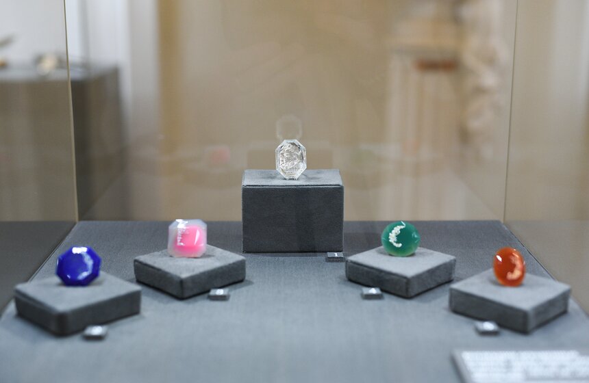 Выставка Гохрана открылась в Петровском путевом дворце 12 фото