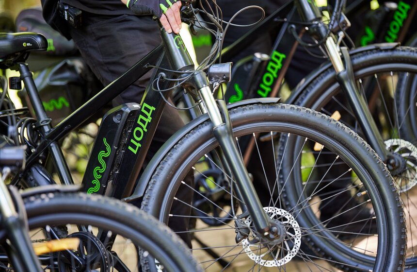 Велопатруль ЦОДД продолжил работу на улицах Москвы 7 фото