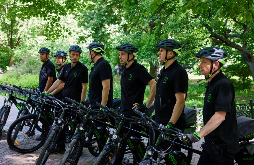 Велопатруль ЦОДД продолжил работу на улицах Москвы 6 фото