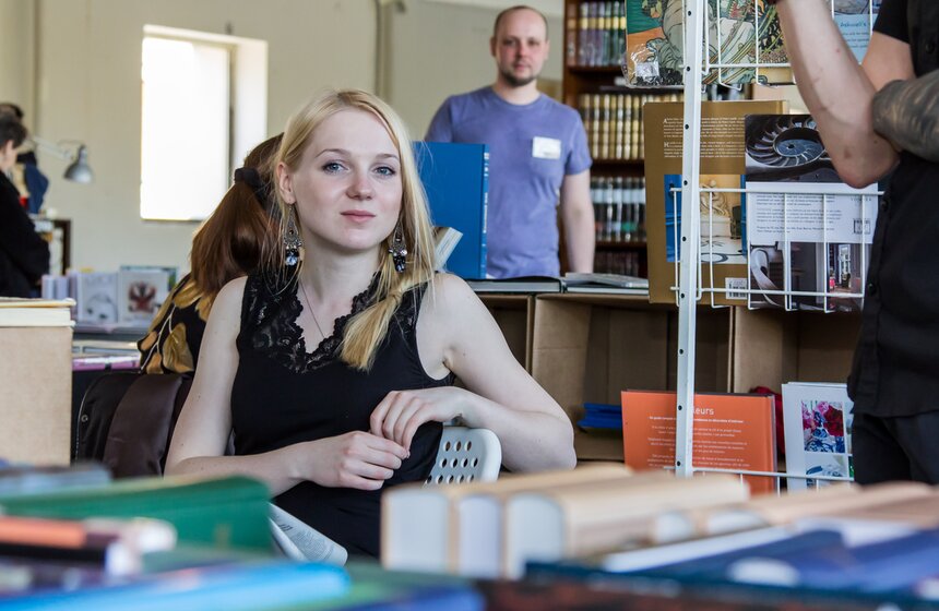 В Москве открылся первый фестиваль "Арт-книга и рукиздат" 10 фото