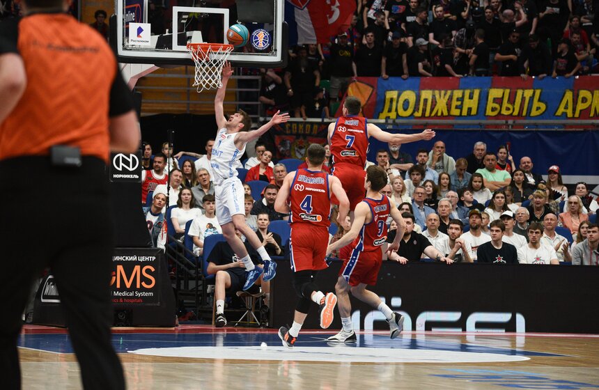 ЦСКА обыграл "Зенит" в четвертом матче финала Лиги ВТБ 11 фото