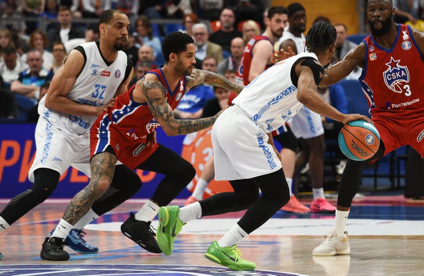 ЦСКА обыграл "Зенит" в четвертом матче финала Лиги ВТБ 10 фото