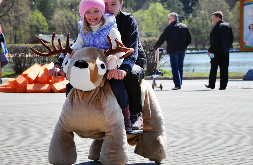 В Измайловском парке прошел весенний субботник 1 фото