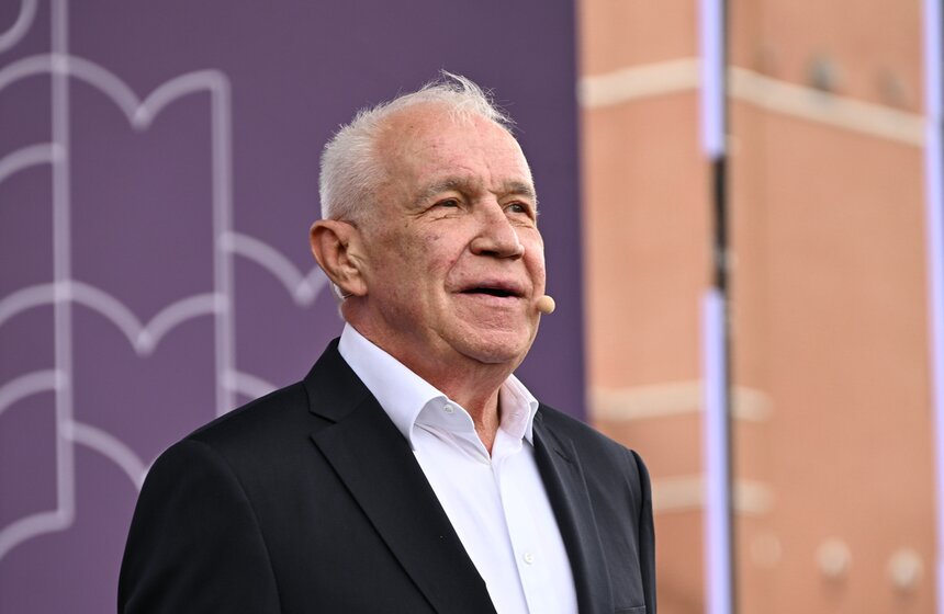 Книжный фестиваль "Красная площадь" открылся в Москве 26 фото