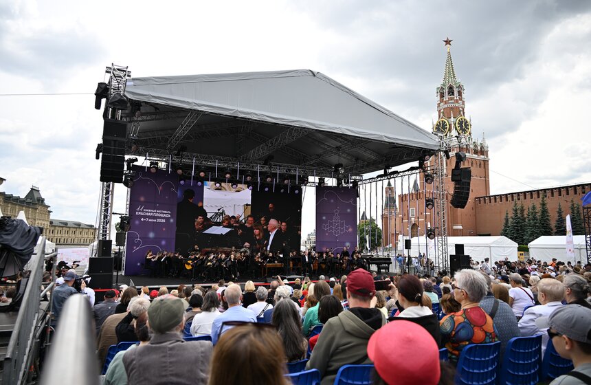 Книжный фестиваль "Красная площадь" открылся в Москве 27 фото