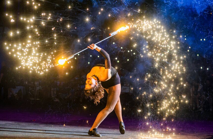 В Москве прошел "Вселенский карнавал огня" 20 фото