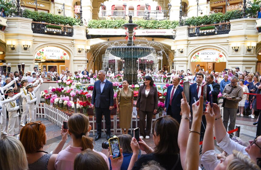 Выставка "Пионы России" стартовала в Москве 4 фото