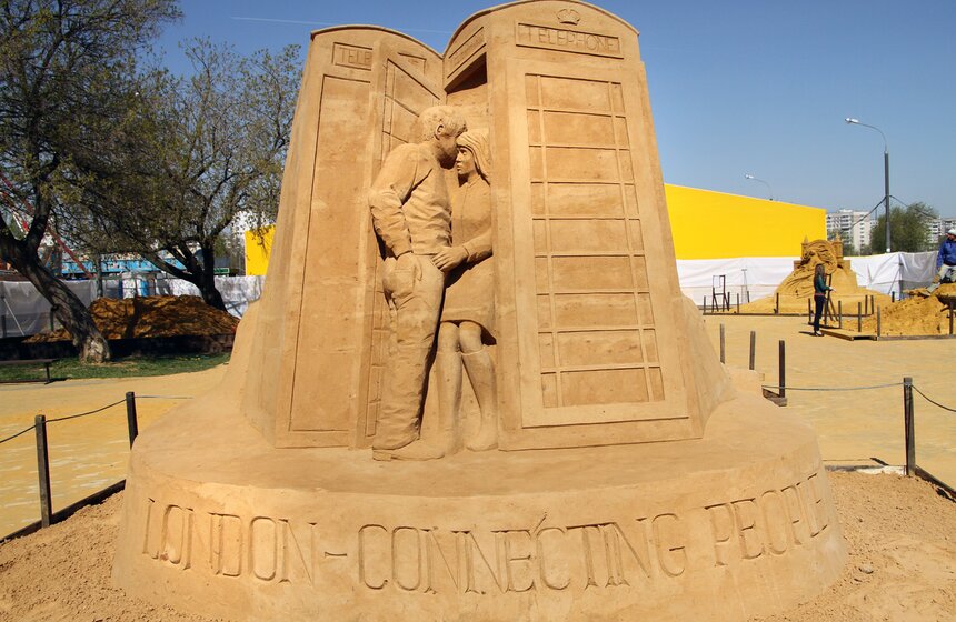 В Коломенском проходит выставка песочных фигур 6 фото