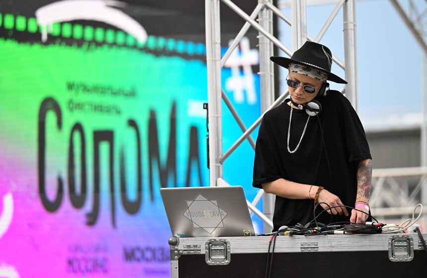 Фестиваль "Солома" отметил 10-летие в кинопарке "Москино" 17 фото