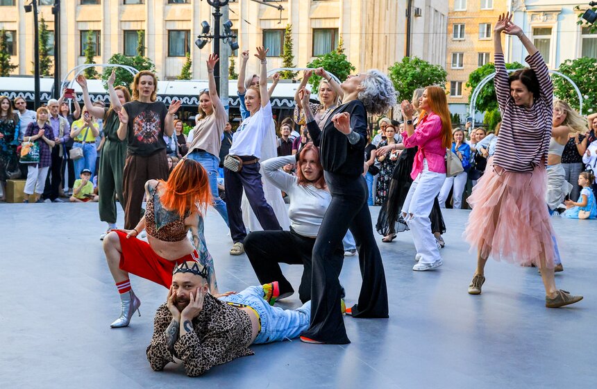 Хореограф Евгений Папунаишвили провел мастер-класс проекта "Улица. Танцы" в Москве 12 фото