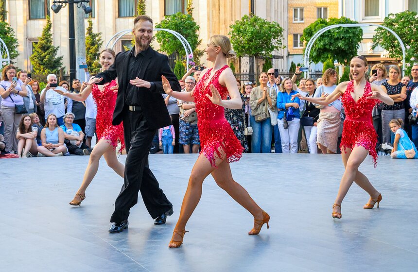 Хореограф Евгений Папунаишвили провел мастер-класс проекта "Улица. Танцы" в Москве 13 фото