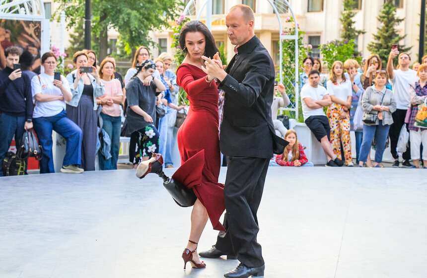 Хореограф Евгений Папунаишвили провел мастер-класс проекта "Улица. Танцы" в Москве 14 фото