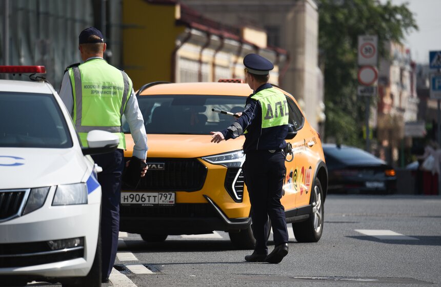 Рейд среди водителей такси прошел в Москве 3 фото