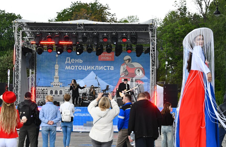 День мотоциклиста прошел на Северном речном вокзале 28 фото