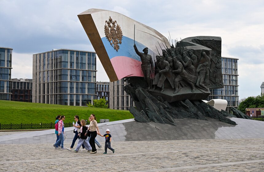 Москва отметила День России масштабными праздничными мероприятиями 22 фото