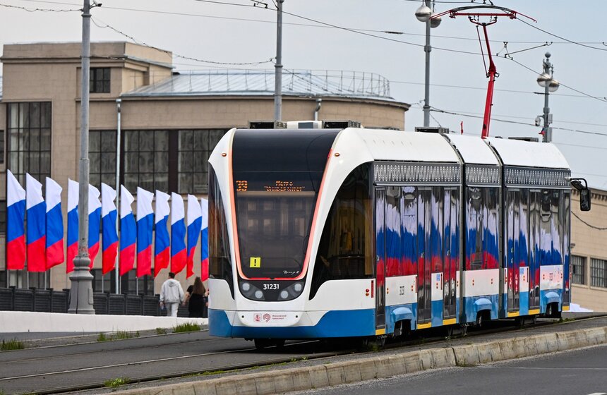 Москва отметила День России масштабными праздничными мероприятиями 21 фото