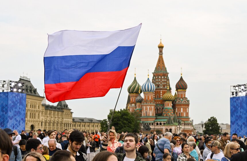 Москва отметила День России масштабными праздничными мероприятиями 16 фото