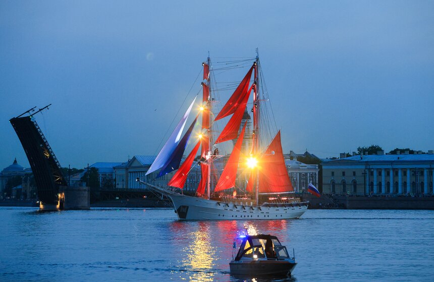 В Петербурге состоялась первая репетиция "Алых парусов" 8 фото