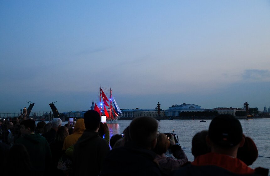 В Петербурге состоялась первая репетиция "Алых парусов" 10 фото