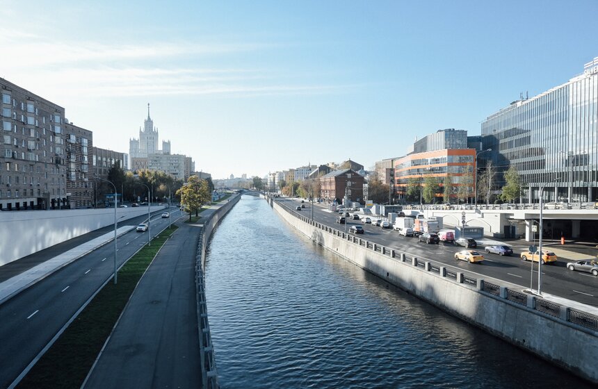 Территории вдоль Яузы преобразили в рамках программы по благоустройству набережных 15 фото