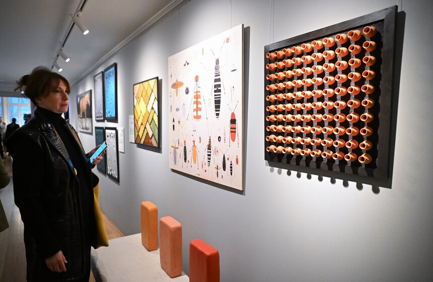 Выставка "Трын*Трава. Современный русский стиль" проходит в Москве 4 фото