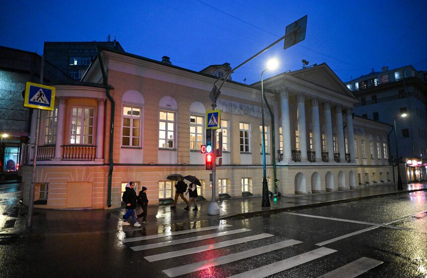 Выставка "Трын*Трава. Современный русский стиль" проходит в Москве 22 фото