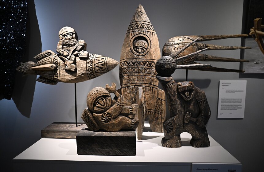 Выставка "Трын*Трава. Современный русский стиль" проходит в Москве 15 фото