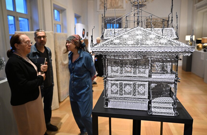 Выставка "Трын*Трава. Современный русский стиль" проходит в Москве 6 фото