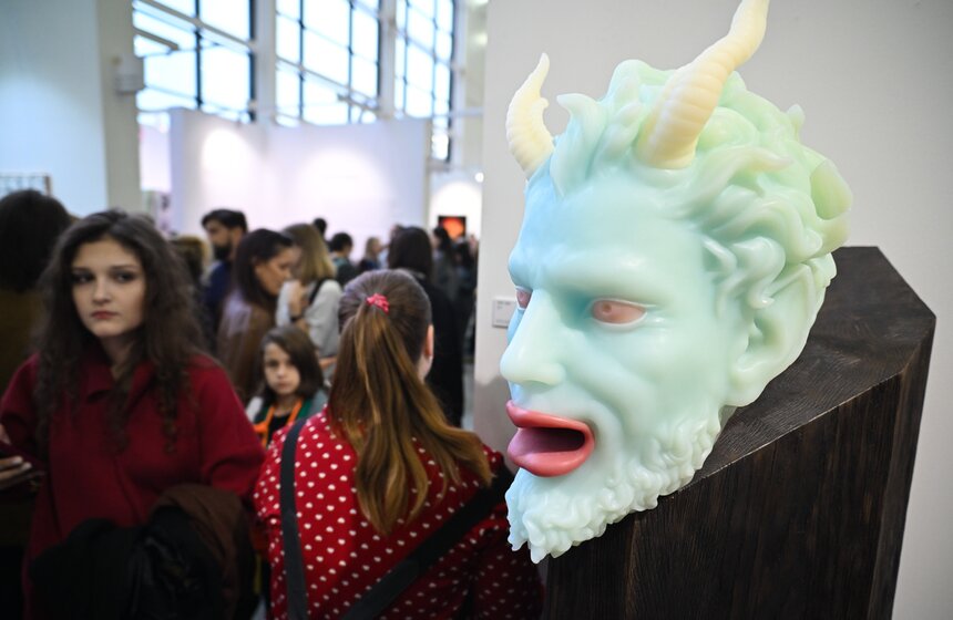 Ярмарка современного искусства Cosmoscow прошла в "Тимирязев центре" 35 фото