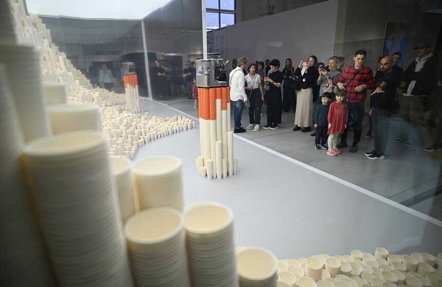 Ярмарка современного искусства Cosmoscow прошла в "Тимирязев центре" 18 фото