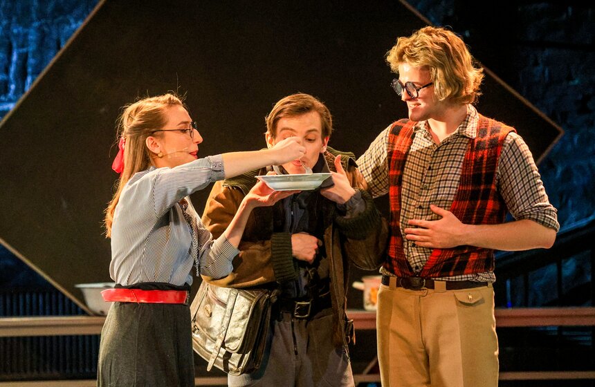 Версию мюзикла "Курс Норд-Ост" представили в учебном театре ГИТИСа 21 фото