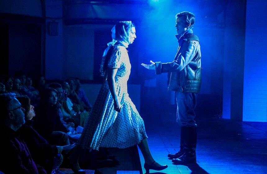 Версию мюзикла "Курс Норд-Ост" представили в учебном театре ГИТИСа 23 фото