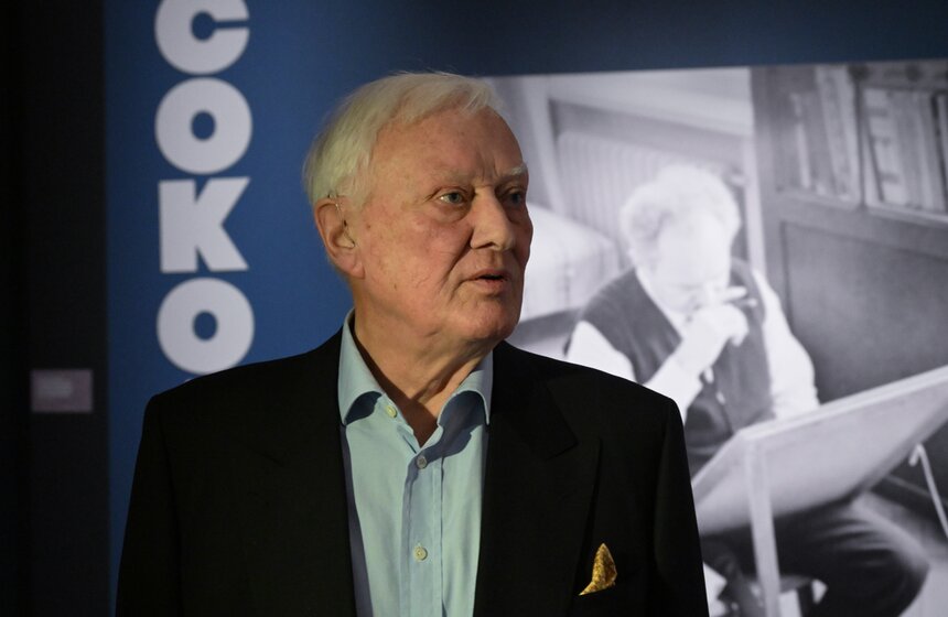 Выставка "Кукрыниксы" к 100-летию союза художников открылась в "Манеже" 11 фото