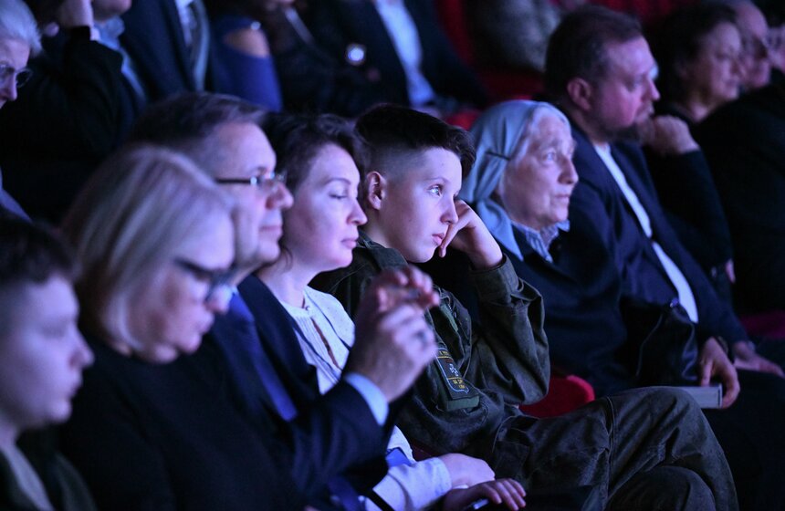 Церемония открытия кинофестиваля "Лучезарный Ангел" состоялась в кинотеатре "Поклонка" 20 фото