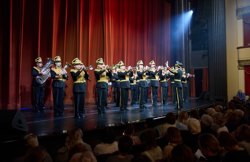 "Хрустальный бал Хрустальной Турандот" прошел в честь Александра Олешко 1 фото