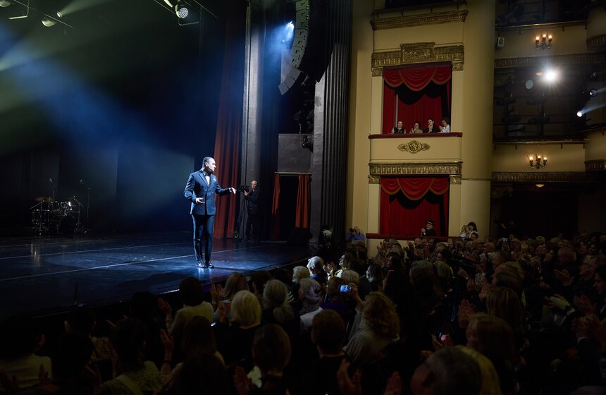 "Хрустальный бал Хрустальной Турандот" прошел в честь Александра Олешко 16 фото